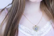 Valentina SWAROVSKI  (náhrdelník stříbrný, krystal modrý)