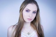 Valentina SWAROVSKI  (náhrdelník zlatý, krystal modrofialový)